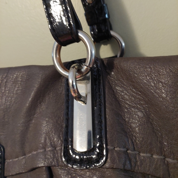 Guess bag, brown with black details - Picture 4 of 12